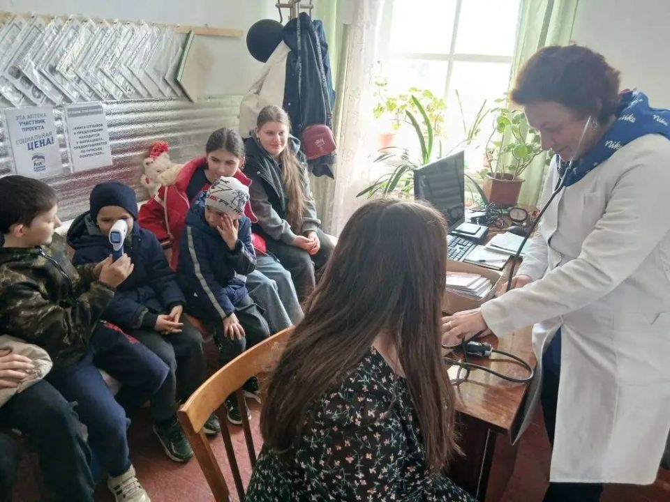 28 апреля в нашей стране чествуют сотрудников службы скорой медицинской помощи 28 апреля в нашей стране чествуют сотрудников службы скорой медицинской помощи