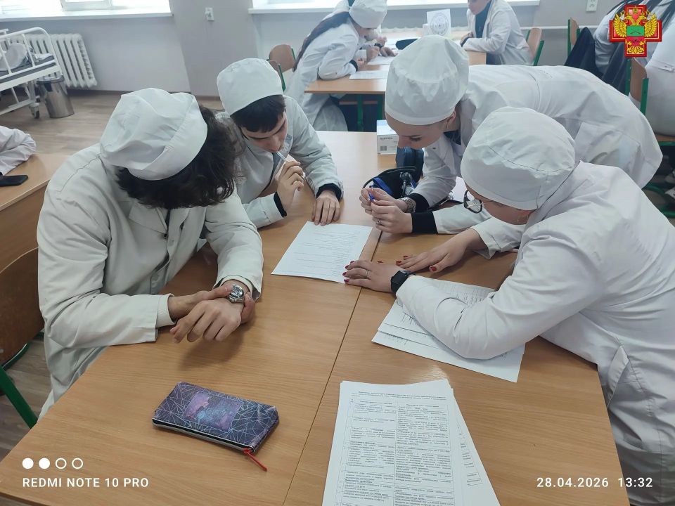 Будущие медсестры и медбратья: проверка навыков в Бердянске Будущие медсестры и медбратья: проверка навыков в Бердянске