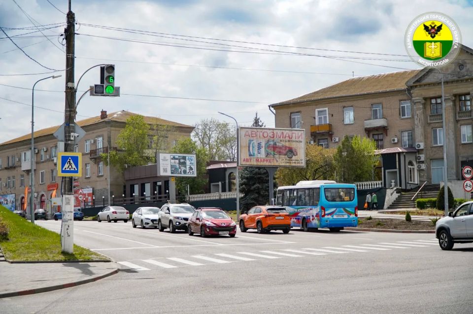В Мелитополе при отключениях электроэнергии продолжают работать светофоры В Мелитополе при отключениях электроэнергии продолжают работать светофоры