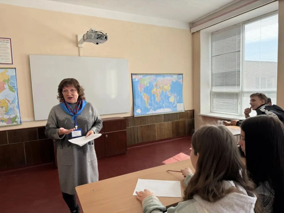 Студенты Днепрорудненского профессионального лицея приняли участие в уроке финансовой грамотности Студенты Днепрорудненского профессионального лицея приняли участие в уроке финансовой грамотности