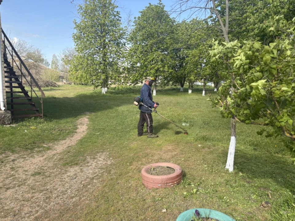 В населенных пунктах Приморского муниципалитета продолжают благоустраивать территории в рамках объявленного главой округа двухмесячника по наведению санитарного порядка В населенных пунктах Приморского муниципалитета продолжают благоустраивать территории в рамках объявленного главой округа двухмесячника по наведению санитарного порядка