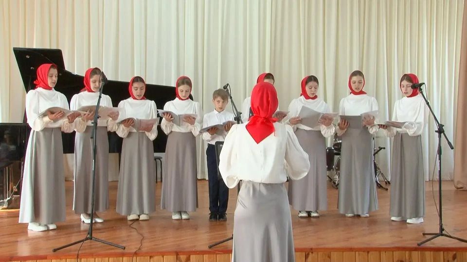 В Бердянске состоялся пасхальный концерт "Пасха Красная" В Бердянске состоялся пасхальный концерт "Пасха Красная"