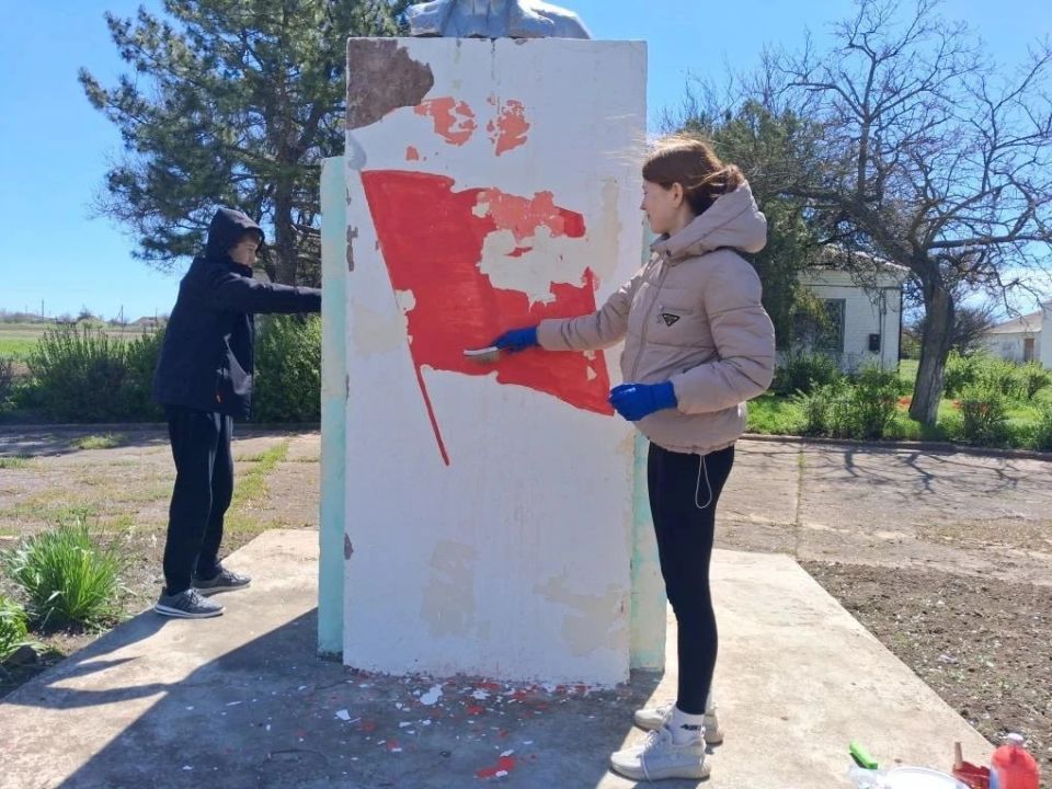 В населенных пунктах Приморского муниципалитета продолжают благоустраивать территории в рамках объявленного главой округа двухмесячника по наведению санитарного порядка В населенных пунктах Приморского муниципалитета продолжают благоустраивать территории в рамках объявленного главой округа двухмесячника по наведению санитарного порядка