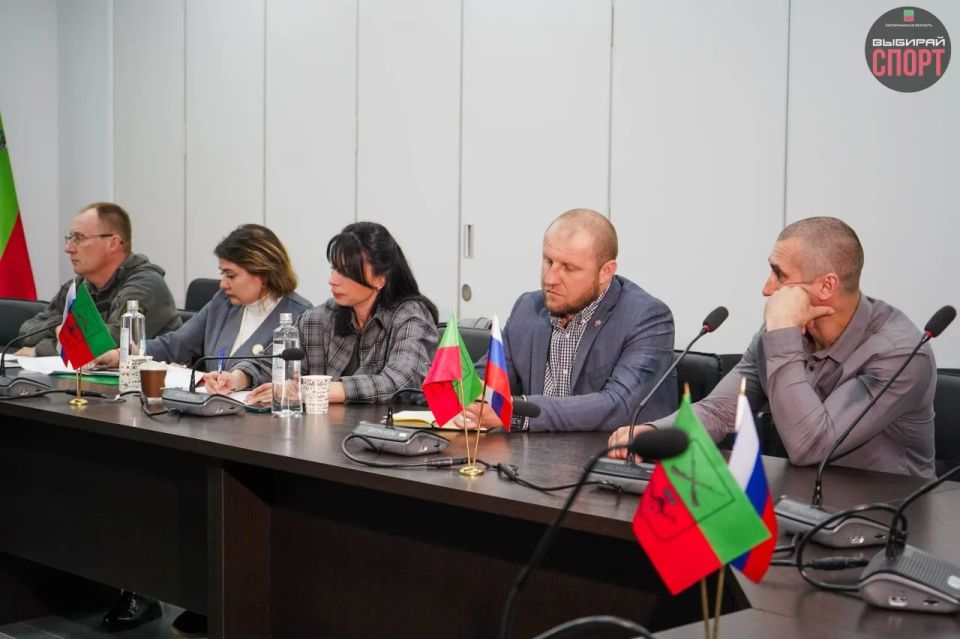 На базе Министерства физической культуры и спорта ЗО прошло совещание по подготовке к турниру по боксу «Кубок новых территорий» На базе Министерства физической культуры и спорта ЗО прошло совещание по подготовке к турниру по боксу «Кубок новых территорий»