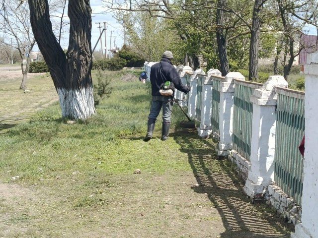 В населенных пунктах Приморского муниципалитета продолжают благоустраивать территории в рамках объявленного главой округа двухмесячника по наведению санитарного порядка В населенных пунктах Приморского муниципалитета продолжают благоустраивать территории в рамках объявленного главой округа двухмесячника по наведению санитарного порядка