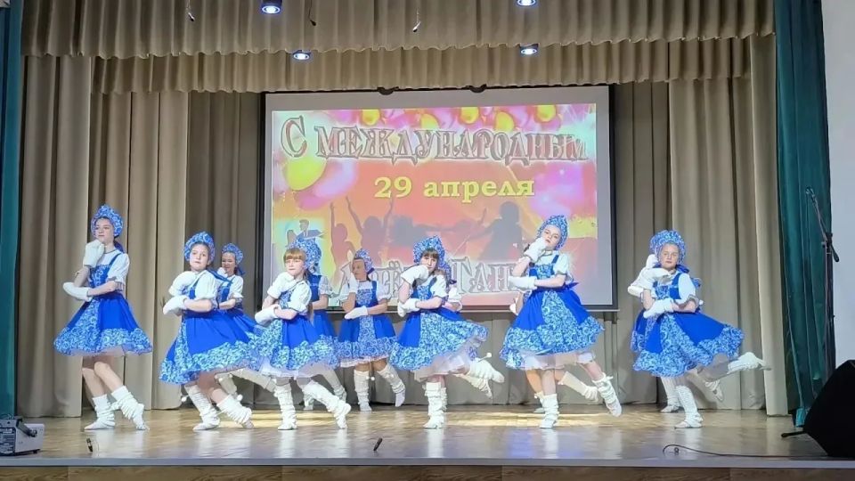 «Волшебный мир танца» зажёг Акимовский центральный дом культуры в Международный день танца! «Волшебный мир танца» зажёг Акимовский центральный дом культуры в Международный день танца!