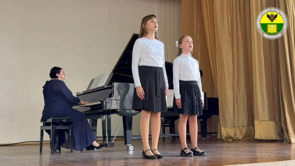 В Детской школе искусств прошёл отчётный концерт вокально-хорового отделения «Песня не расстанется с тобой!» В Детской школе искусств прошёл отчётный концерт вокально-хорового отделения «Песня не расстанется с тобой!»