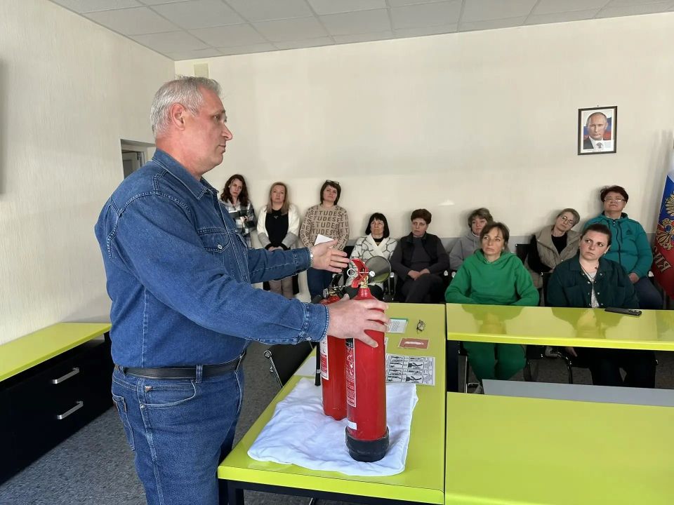 30.04.2026 г. в ГБУ “Комплексный центр социального обслуживания населения” Министерства труда и социальной политики Запорожской области сотрудники центра отработали действия при сигнале «Пожарная тревога» 30.04.2026 г. в ГБУ “Комплексный центр социального обслуживания населения” Министерства труда и социальной политики Запорожской области сотрудники центра отработали действия при сигнале «Пожарная тревога»