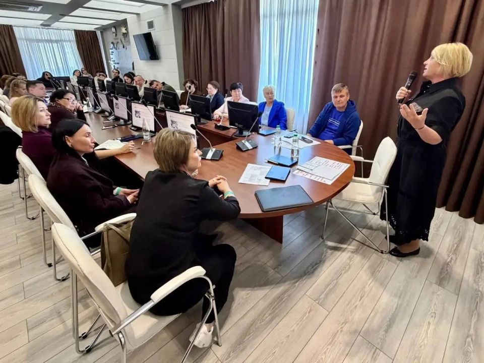 В АБХАЗИИ ПРОШЕЛ СЕМИНАР УЧАСТНИКОВ СЕТИ АТОМКЛАССОВ ПРОЕКТА «ШКОЛА РОСАТОМА» В АБХАЗИИ ПРОШЕЛ СЕМИНАР УЧАСТНИКОВ СЕТИ АТОМКЛАССОВ ПРОЕКТА «ШКОЛА РОСАТОМА»