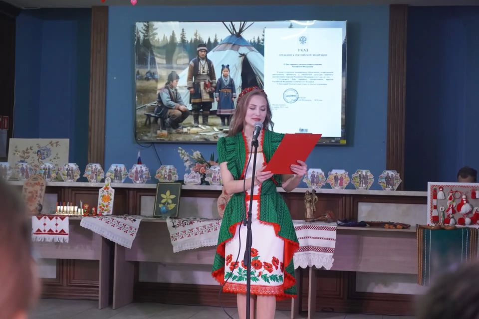 В Мелитополе прошла программа «Веночек дружбы», посвящённая Дню малочисленных коренных народов России В Мелитополе прошла программа «Веночек дружбы», посвящённая Дню малочисленных коренных народов России
