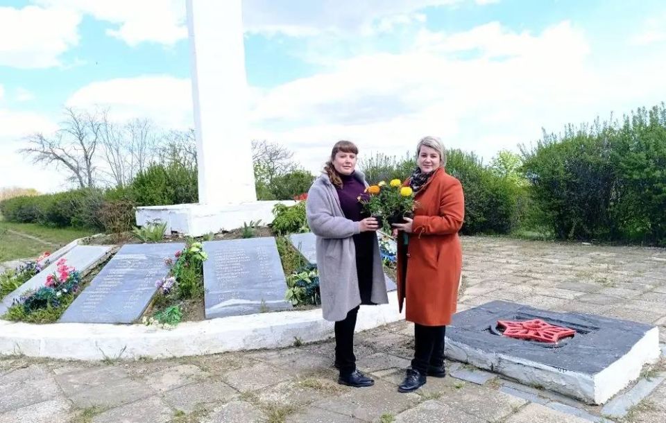 В преддверии Дня Победы и в рамках двухмесячника по наведению санитарного порядка населенные пункты Приморского муниципалитета продолжают благоустраиваться В преддверии Дня Победы и в рамках двухмесячника по наведению санитарного порядка населенные пункты Приморского муниципалитета продолжают благоустраиваться
