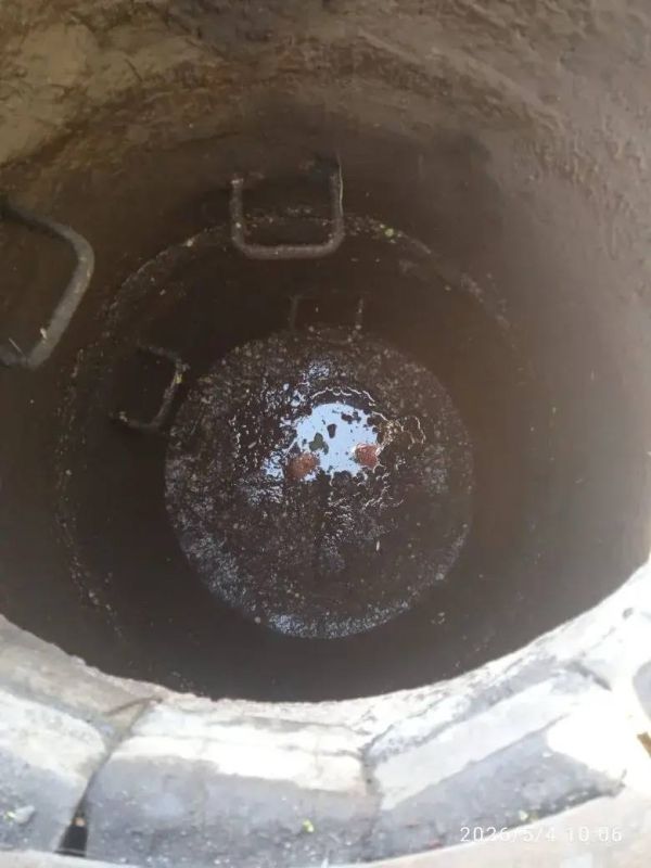 Сотрудники Приморского участка ГУП "Вода Запорожья" ежедневно проводят работы по обслуживанию водопроводной сети округа Сотрудники Приморского участка ГУП "Вода Запорожья" ежедневно проводят работы по обслуживанию водопроводной сети округа