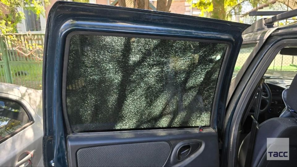 Фотокорреспондент ТАСС Александр Полегенько попал под удар украинского беспилотника в центре Васильевки Запорожской области во время объявленного Зеленским "режима тишины" Фотокорреспондент ТАСС Александр Полегенько попал под удар украинского беспилотника в центре Васильевки Запорожской области во время объявленного Зеленским "режима тишины"