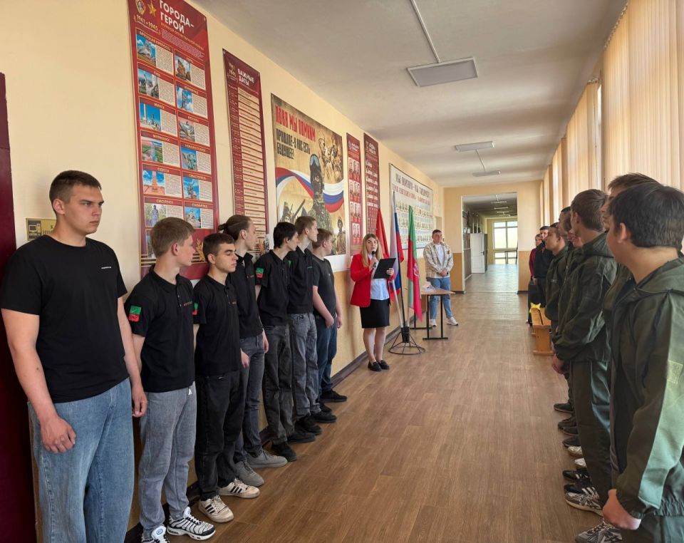В Днепрорудненском профессиональном лицее прошла спортивно-патриотическая игра «Дорогами Великой Отечественной войны» В Днепрорудненском профессиональном лицее прошла спортивно-патриотическая игра «Дорогами Великой Отечественной войны»
