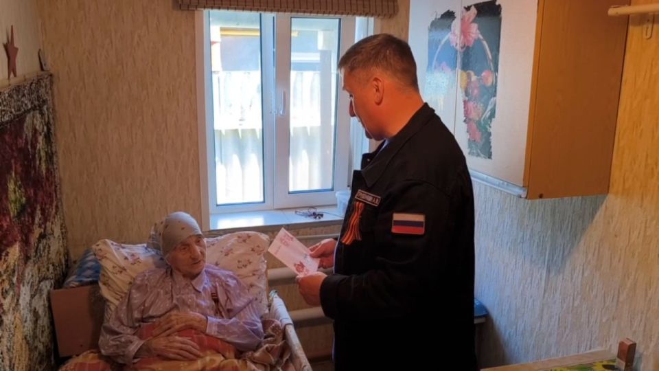 Александр Трудоношин: Горжусь тем, что застал это мужественное поколение! Великую Отечественную войну знаю не только из учебников истории, но и из рассказов очевидцев, участников и ветеранов Александр Трудоношин: Горжусь тем, что застал это мужественное поколение! Великую Отечественную войну знаю не только из учебников истории, но и из рассказов очевидцев, участников и ветеранов