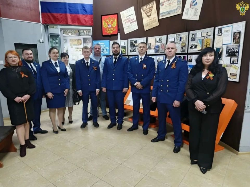 В преддверии 81-й годовщины Дня Победы коллектив Мелитопольской межрайонной природоохранной прокуратуры посетили Бердянский краеведческий музей