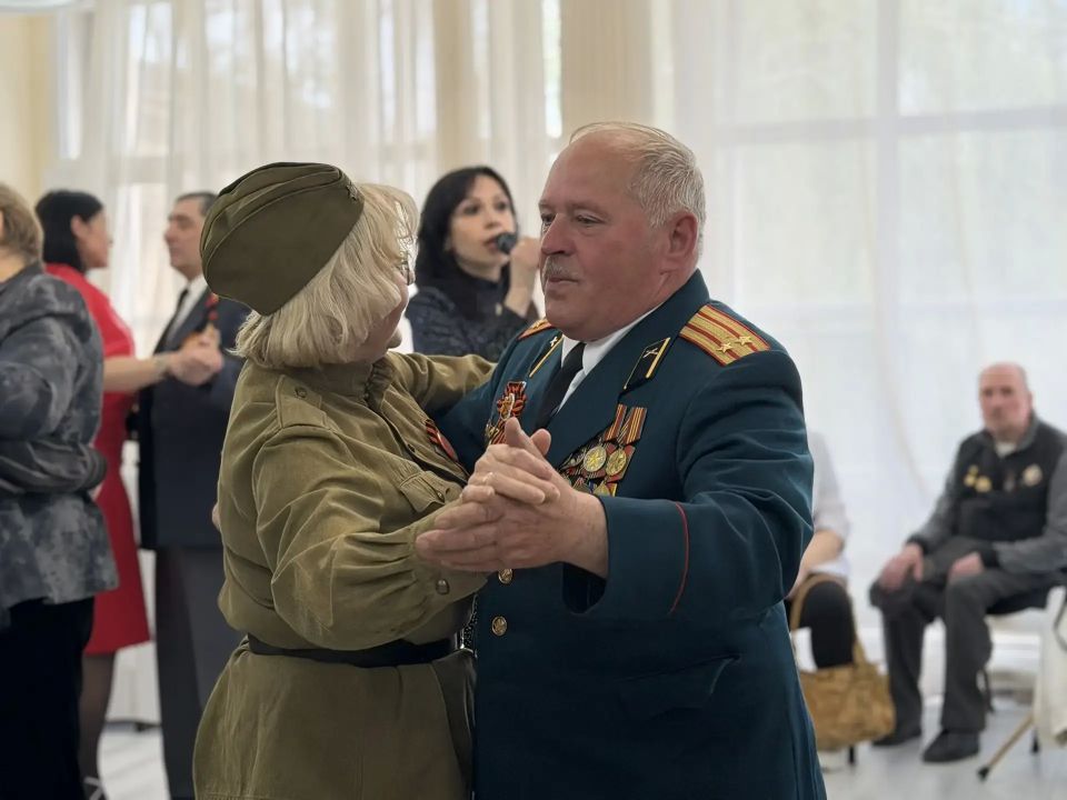 В Областном центре искусств и народного творчества Запорожской области прошло торжественное мероприятие, посвящённое приближающемуся Дню Победы В Областном центре искусств и народного творчества Запорожской области прошло торжественное мероприятие, посвящённое приближающемуся Дню Победы