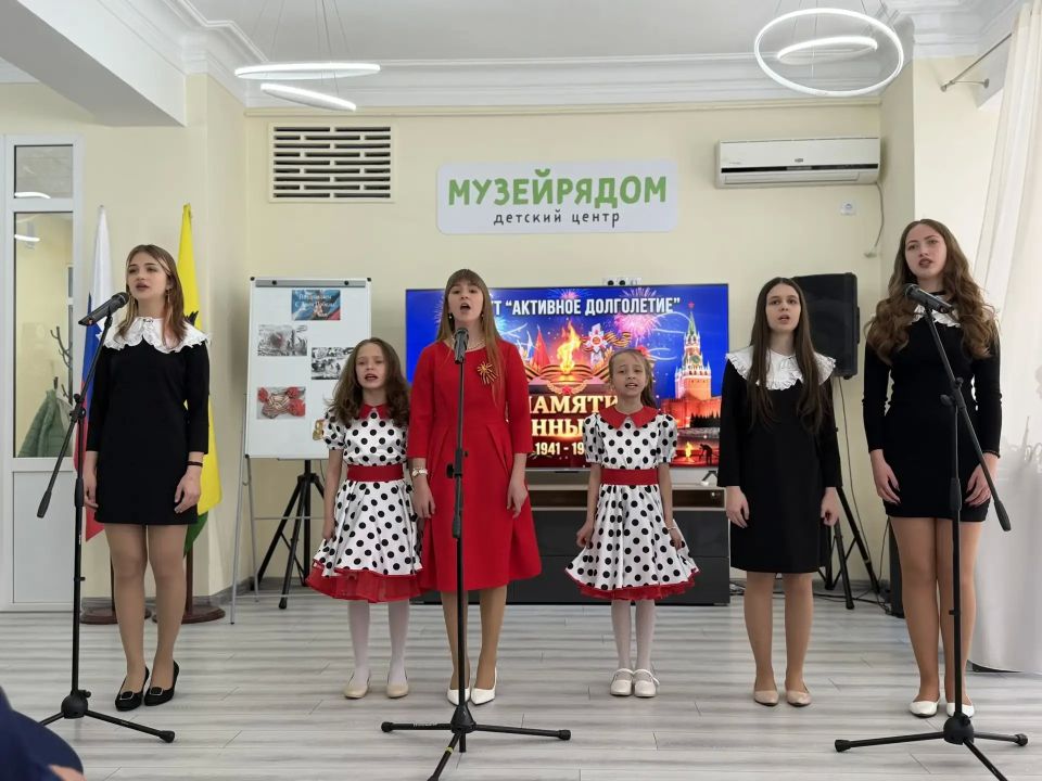 В Областном центре искусств и народного творчества Запорожской области прошло торжественное мероприятие, посвящённое приближающемуся Дню Победы В Областном центре искусств и народного творчества Запорожской области прошло торжественное мероприятие, посвящённое приближающемуся Дню Победы