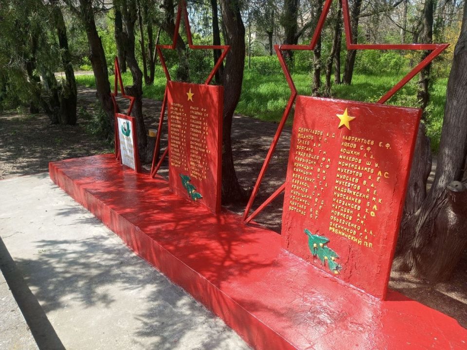 В преддверии важных дат и в знак глубокого уважения к подвигу тех, кто отдал свои жизни за наше мирное небо, жители и гости микрорайона Опытная проявили истинное гражданское мужество и неравнодушие В преддверии важных дат и в знак глубокого уважения к подвигу тех, кто отдал свои жизни за наше мирное небо, жители и гости микрорайона Опытная проявили истинное гражданское мужество и неравнодушие