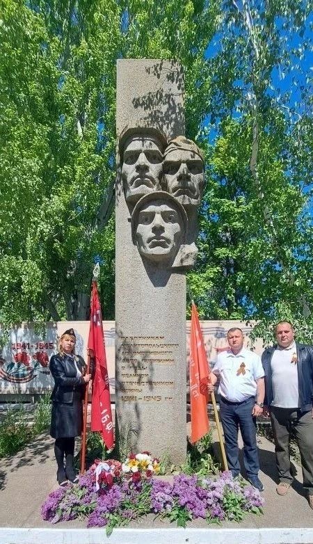 По случаю празднования Дня Победы в Мелитопольском локомотивном депо прошли памятные мероприятия По случаю празднования Дня Победы в Мелитопольском локомотивном депо прошли памятные мероприятия