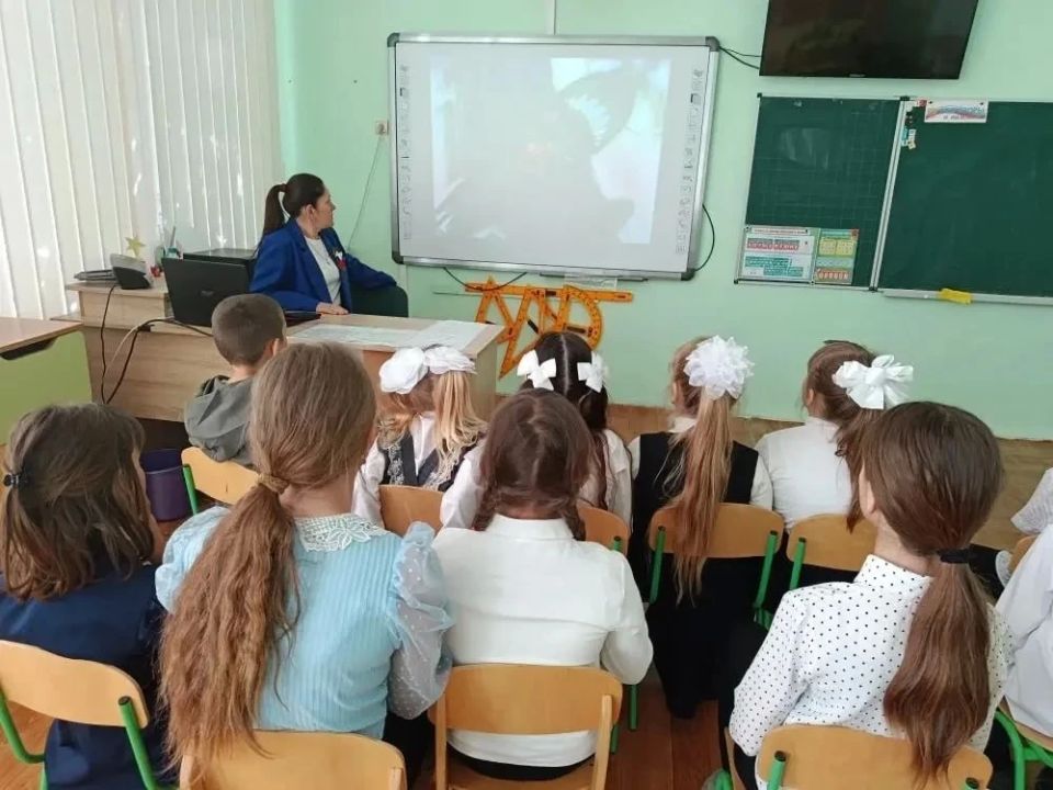 В ГБУ ОО ЗО "Орловская СОШ" трепетно хранят память о подвиге наших славных предков в годы Великой Отечественной войны В ГБУ ОО ЗО "Орловская СОШ" трепетно хранят память о подвиге наших славных предков в годы Великой Отечественной войны