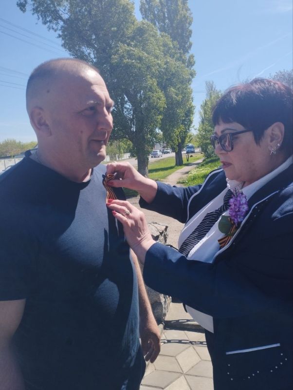 В сердце каждого из нас живет память о героях! В сердце каждого из нас живет память о героях!