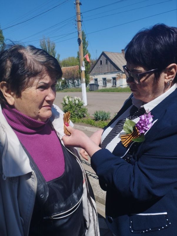 В сердце каждого из нас живет память о героях! В сердце каждого из нас живет память о героях!