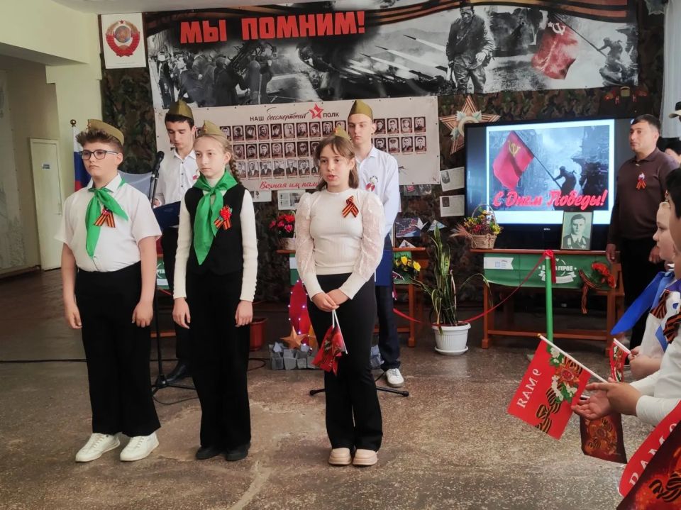 Торжественный митинг ко Дню Великой Победы в Новоданиловской школе Торжественный митинг ко Дню Великой Победы в Новоданиловской школе