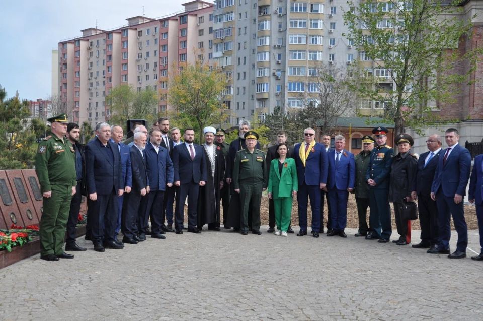 Представитель Министерства молодёжной политики приняла участие в открытии монумента «Земля Героев» в Ростове-на-Дону Представитель Министерства молодёжной политики приняла участие в открытии монумента «Земля Героев» в Ростове-на-Дону