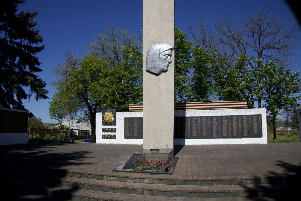В честь 82-й годовщины Великой Победы председатель Васильевского окружного Совета депутатов Евгений Головань вместе с Председателем Контрольно-счётной палаты Васильевского муниципального округа Александром Мандычевым... В честь 82-й годовщины Великой Победы председатель Васильевского окружного Совета депутатов Евгений Головань вместе с Председателем Контрольно-счётной палаты Васильевского муниципального округа Александром Мандычевым...