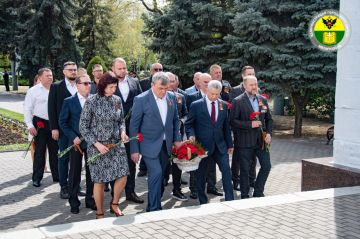 ������������� ���������� ������ ���������� ��������� ����� � ����� ��� ������