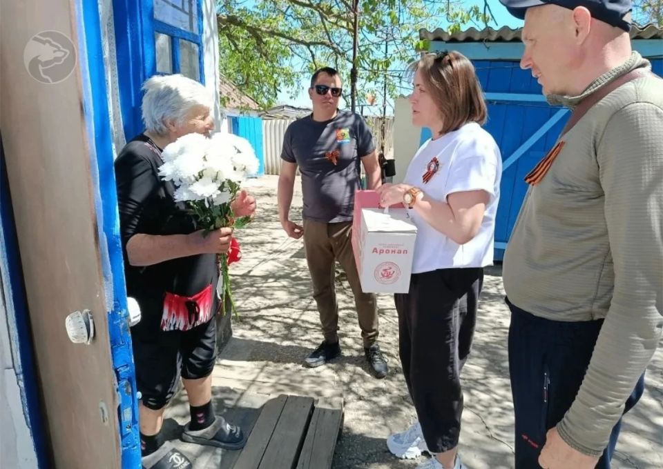 Акимовском округе Единая Россия поздравила детей войны с Днём Победы Акимовском округе Единая Россия поздравила детей войны с Днём Победы