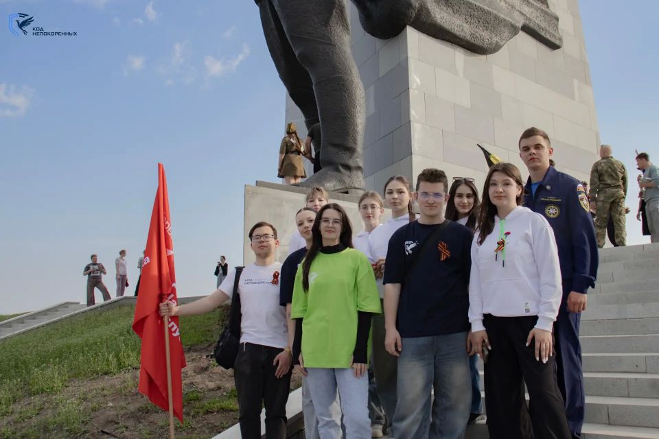 #КОДНЕПОКОРЕННЫХ2026. ДОНЕЦК ДАЛ СТАРТ ЭКСПЕДИЦИИ «КОД НЕПОКОРЕННЫХ» Торжественная церемония прошла у мемориального комплекса «Твоим освободителям, Донбасс» — священного места, где особенно остро чувствуется связь поколений... #КОДНЕПОКОРЕННЫХ2026. ДОНЕЦК ДАЛ СТАРТ ЭКСПЕДИЦИИ «КОД НЕПОКОРЕННЫХ» Торжественная церемония прошла у мемориального комплекса «Твоим освободителям, Донбасс» — священного места, где особенно остро чувствуется связь поколений...