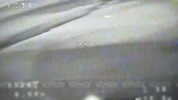 Операторы БпЛА 14 гвардейской бригады спецназа группировки войск "Восток" сбивают вездесущие "Бабы Яги" и прочие коптеры ВСУ в небе на Запорожском направлении