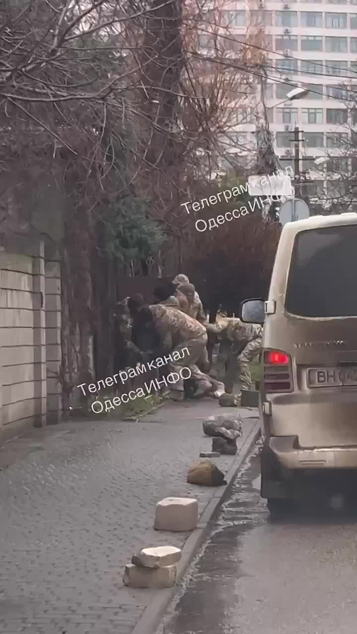 Одесса, самые жестокие ТЦК, прям со двора дома