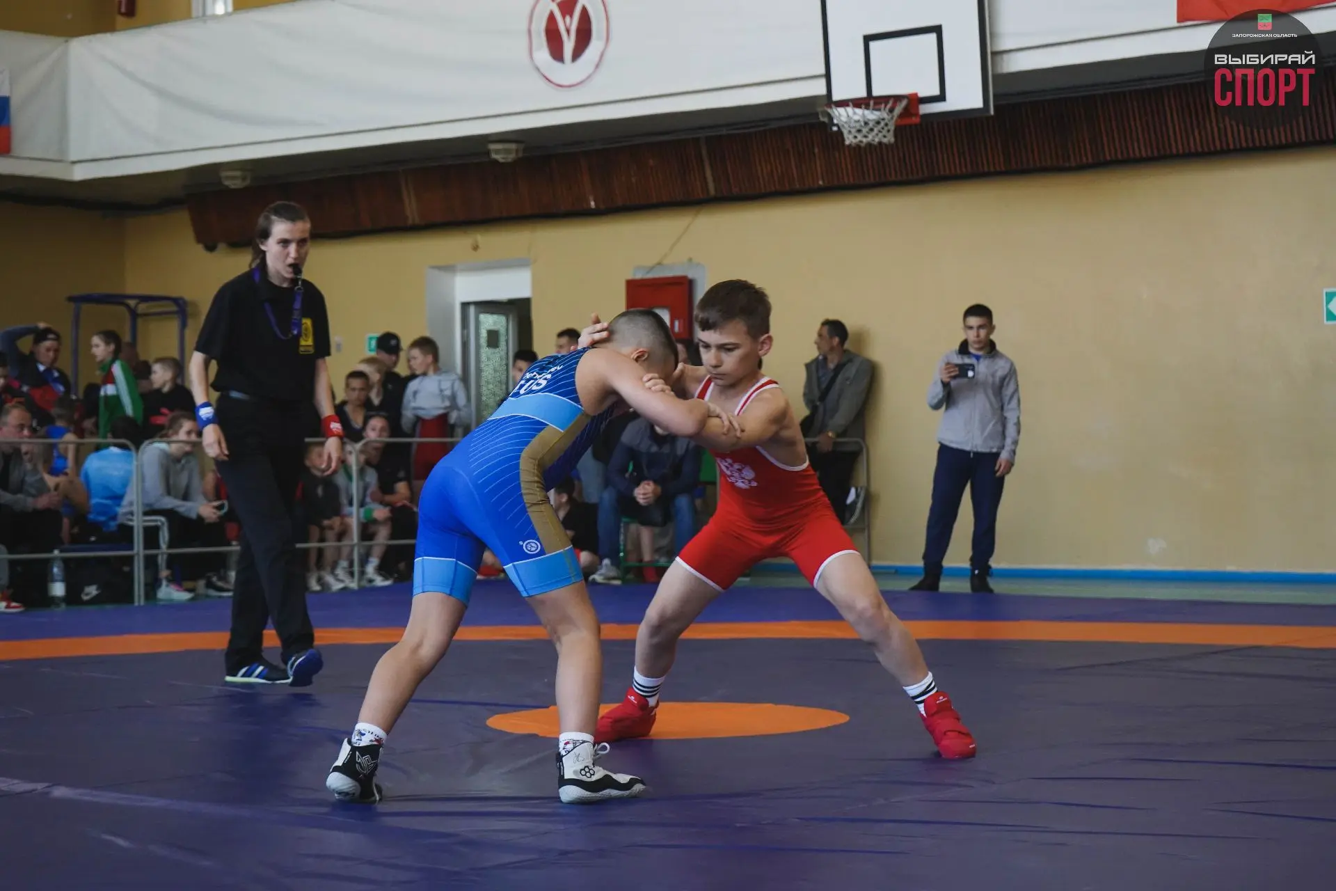 Кубок Победы по спортивной борьбе прошел в Спортивной школе имени Назарова Е.И. г.Бердянск Кубок Победы по спортивной борьбе прошел в Спортивной школе имени Назарова Е.И. г.Бердянск
