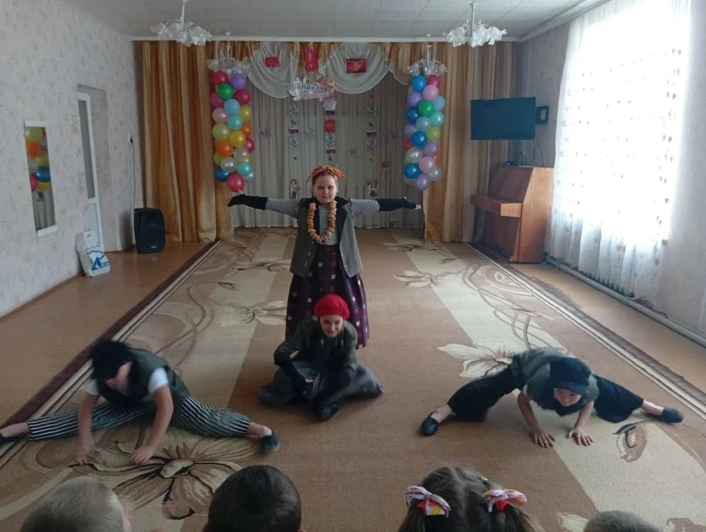Концерт ко Дню Победы в детском садике «Колосок» Концерт ко Дню Победы в детском садике «Колосок»