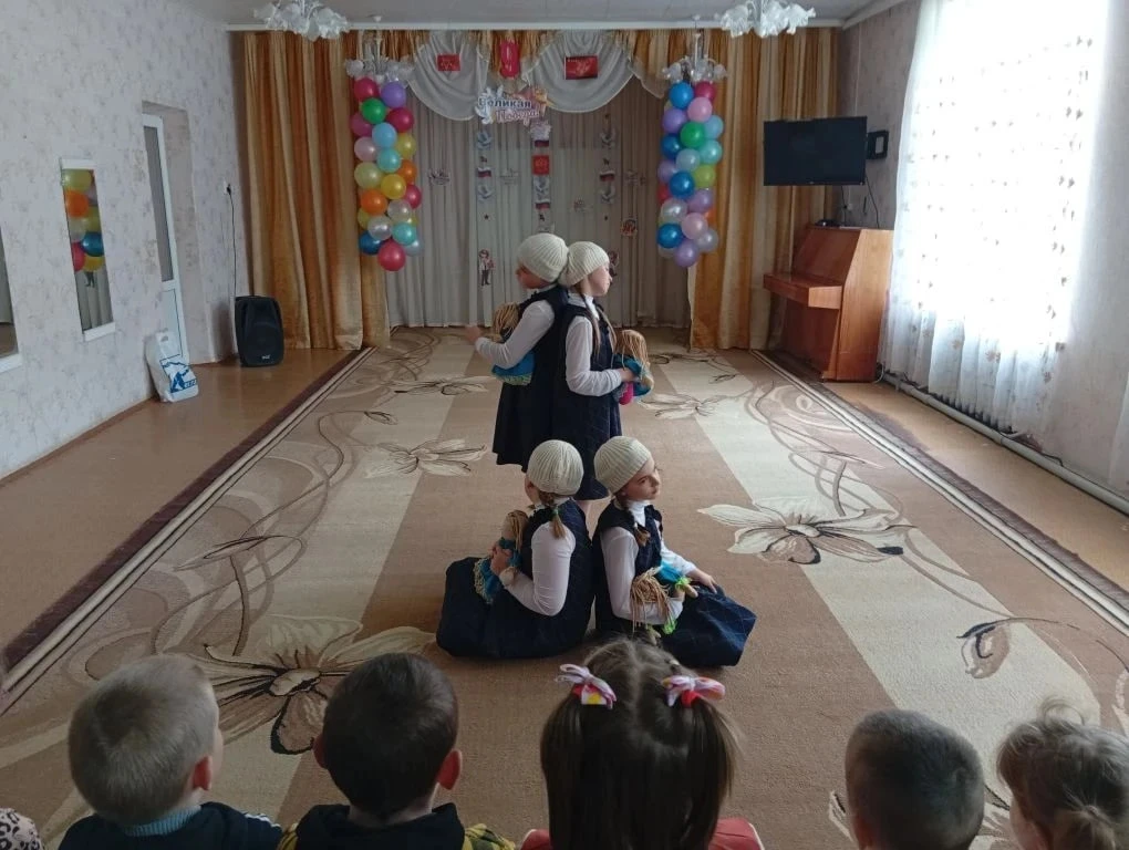 Концерт ко Дню Победы в детском садике «Колосок» Концерт ко Дню Победы в детском садике «Колосок»