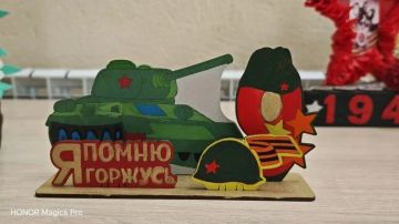 Выставка ко Дню Победы. В Доме культуры села Осипенко состоялась выставка творческих работ, приуроченная к празднованию 9 Мая