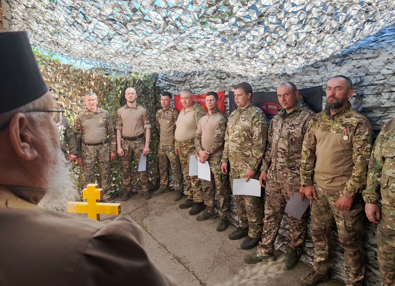 Добровольцы отряда БАРС-32, в дни празднования 81-й годовщины Великой Победы, удостоились наград за профессионализм и ответственность при исполнении служебного долга Добровольцы отряда БАРС-32, в дни празднования 81-й годовщины Великой Победы, удостоились наград за профессионализм и ответственность при исполнении служебного долга