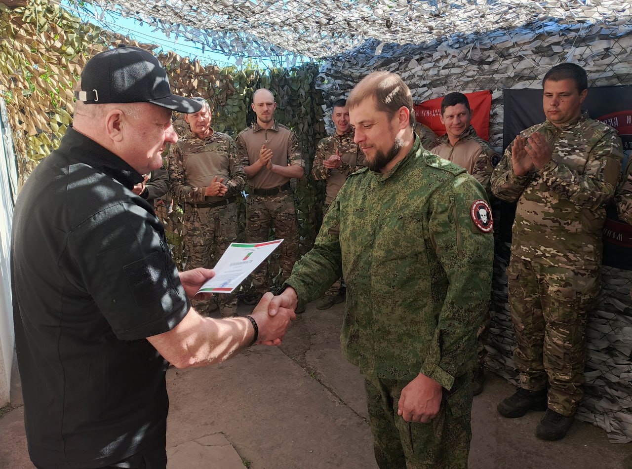 Добровольцы отряда БАРС-32, в дни празднования 81-й годовщины Великой Победы, удостоились наград за профессионализм и ответственность при исполнении служебного долга