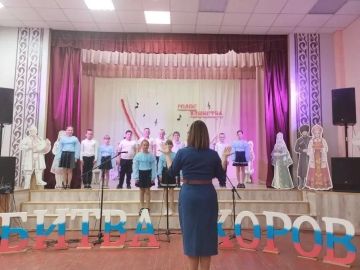 Сегодня в Приазовской СОШ № 9 состоялся праздник хоровой музыки: муниципальный конкурс-фестиваль вокально-хорового исполнения "Битва хоров-2026"