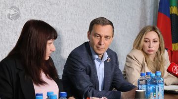 С рабочим визитом Приазовский округ посетил участник Алексей Тихомиров