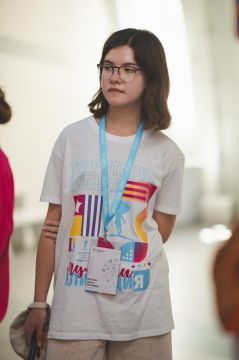 Человек-оркестр Диана Дятлова: на портале Art&Culture вышла новая статья о финалистке проектов Фонда «АТР АЭС»