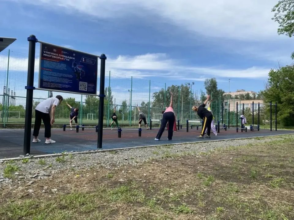 В Спортивной школе г.Токмак прошла тренировка по проекту «Активное долголетие» В Спортивной школе г.Токмак прошла тренировка по проекту «Активное долголетие»
