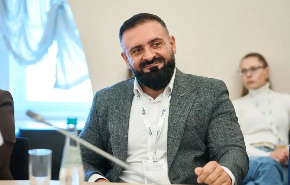 Депутаты Заксобрания Запорожской области от Единой России представили регион на молодёжном форуме «Герои Отечества» в Санкт-Петербурге Депутаты Заксобрания Запорожской области от Единой России представили регион на молодёжном форуме «Герои Отечества» в Санкт-Петербурге