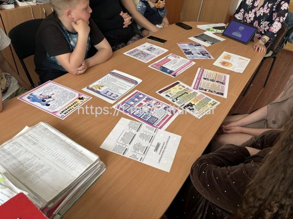 16 мая в Малобелозерском СК прошла профилактическая лекция-беседа на тему "Экстремизм - основа и идеология террора" 16 мая в Малобелозерском СК прошла профилактическая лекция-беседа на тему "Экстремизм - основа и идеология террора"