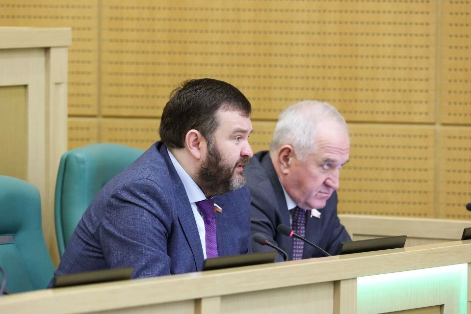 Дмитрий Ворона: Выступил сегодня на «разминке» в Совете Федерации - рассказал о ситуации в нашей металлургии
