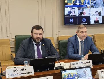 Дмитрий Ворона: Провел вчера рабочее совещание по важной для воссоединенных регионов теме – наполнению Федеральной информационной адресной системы (ФИАС) и внедрению земельного налога