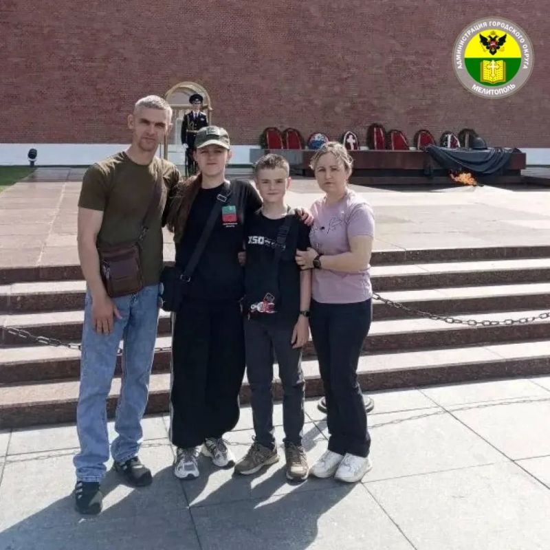 Губернатор Архангельской области Александр Цыбульский исполнил желания Максима и Ани Журавлёвых из Мелитополя Губернатор Архангельской области Александр Цыбульский исполнил желания Максима и Ани Журавлёвых из Мелитополя